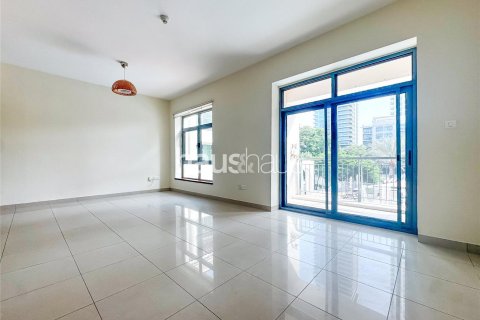 Apartment in The Views, Dubai 2 bedrooms, 122 sq.m. № 43429 - photo 5