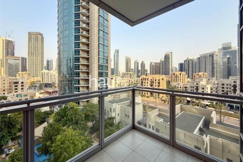 Apartment in The Residences, Downtown Dubai (Downtown Burj Dubai), Dubai 2 bedrooms, 133 sq.m. № 43437 - photo 17