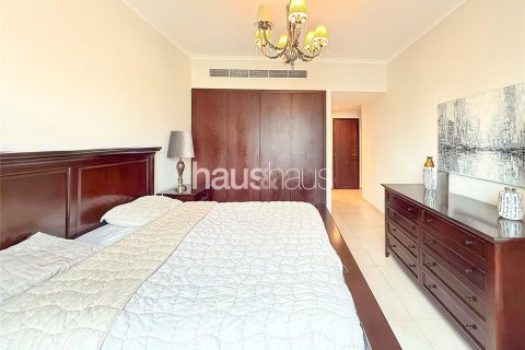 Apartment in The Residences, Downtown Dubai (Downtown Burj Dubai), Dubai 2 bedrooms, 133 sq.m. № 43437 - photo 15