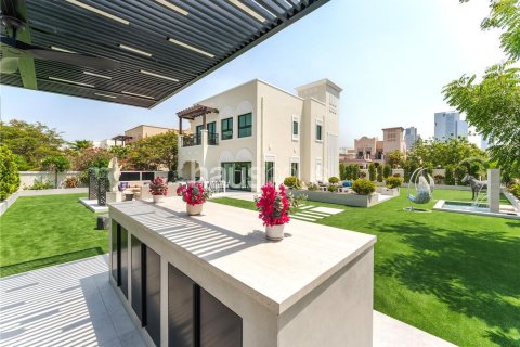 Villa à Jumeirah Village Triangle, Dubai, 3 chambres, 278 m², № 43440 - photo 1