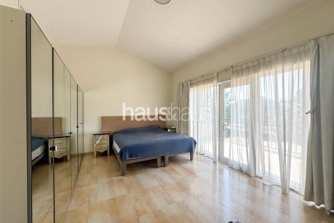 Villa in Dubai Investment Park, Dubai 5 bedrooms, 577 sq.m. № 43448 - photo 10