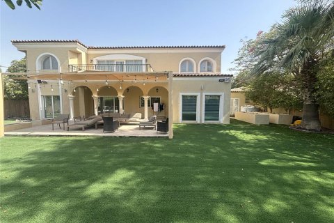 Villa in Dubai Investment Park, Dubai 5 bedrooms, 577 sq.m. № 43448 - photo 3