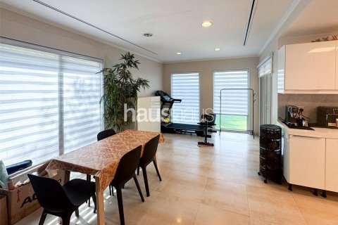 Villa in Dubai Investment Park, Dubai 5 bedrooms, 577 sq.m. № 43448 - photo 5