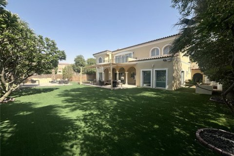 Villa in Dubai Investment Park, Dubai 5 bedrooms, 577 sq.m. № 43448 - photo 2