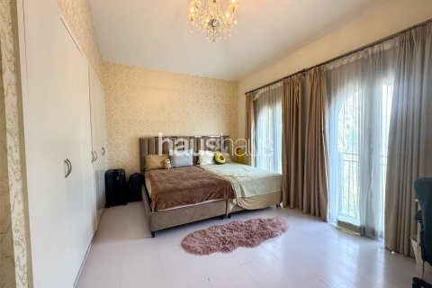 Villa in Dubai Investment Park, Dubai 5 bedrooms, 577 sq.m. № 43448 - photo 12