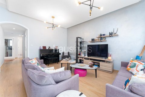 Villa in Al Reem, Arabian Ranches, Dubai 3 bedrooms, 238 sq.m. № 43439 - photo 3