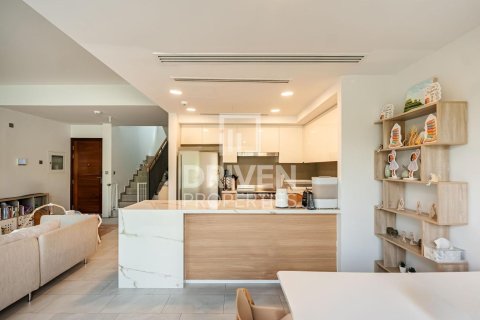 Adosado en Villanova, Dubai Land, Dubai, 3 dormitorios, 182.18 m², № 127281 - foto 15
