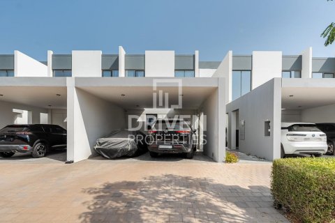 Adosado en Villanova, Dubai Land, Dubai, 3 dormitorios, 182.18 m², № 127281 - foto 3