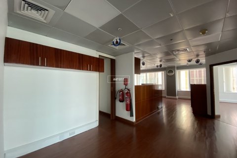 Bureau à Sheikh Zayed Road, Dubai, 186.1 m², № 47367 - photo 8