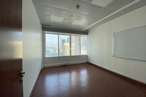 Bureau à Sheikh Zayed Road, Dubai, 186.1 m², № 47367 - photo 12