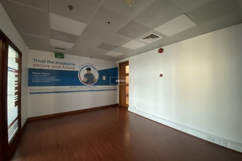 Bureau à Sheikh Zayed Road, Dubai, 186.1 m², № 47367 - photo 4
