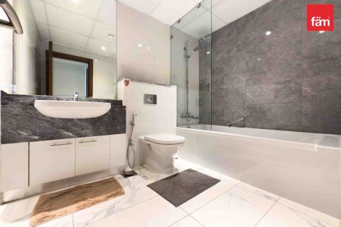Apartment in Business Bay, Dubai 3 bedrooms, 180.3 sq.m. № 111874 - photo 18