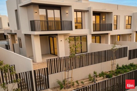 Townhouse in Jebel Ali, Dubai 4 bedrooms, 335.9 sq.m. № 111886 - photo 8