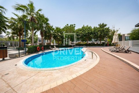 Villa in wasl gate, Dubai 5 bedrooms, 433.86 sq.m. № 129800 - photo 19