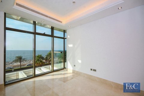 Apartment in The Crescent, Palm Jumeirah, Dubai 2 bedrooms, 123 sq.m. № 103801 - photo 17