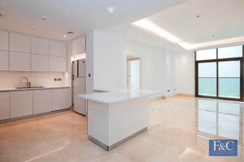 Apartment in The Crescent, Palm Jumeirah, Dubai 2 bedrooms, 123 sq.m. № 103801 - photo 11
