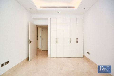 Apartment in The Crescent, Palm Jumeirah, Dubai 2 bedrooms, 123 sq.m. № 103801 - photo 16