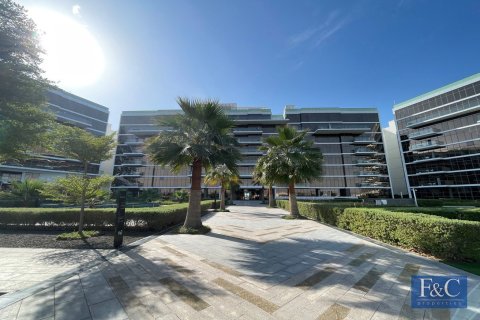 Apartment in The Crescent, Palm Jumeirah, Dubai 2 bedrooms, 123 sq.m. № 103801 - photo 3