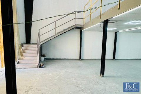 Entrepôt à Al Quoz Industrial Area, Al Quoz, Dubai, 635 m², № 103790 - photo 8
