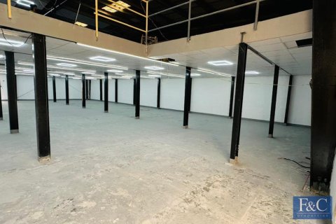 Entrepôt à Al Quoz Industrial Area, Al Quoz, Dubai, 635 m², № 103790 - photo 10