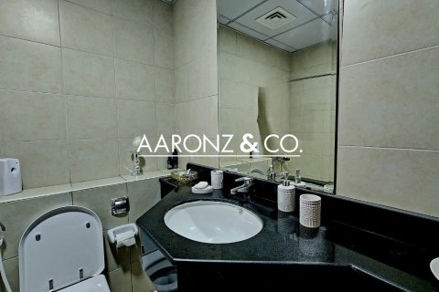 Appartement à Icon Tower 2, Jumeirah Lake Towers, Dubai, 1 chambre, 64 m², № 84418 - photo 9