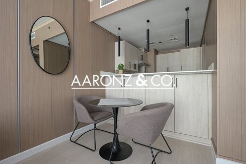 Hotel Apartamento en Seven Palm, Palm Jumeirah, Dubai, 1 dormitorio, 75 m², № 84415 - foto 3