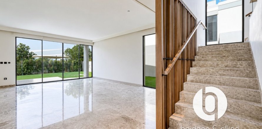 Villa en Tilal Al Ghaf, Dubai, 5 dormitorios, 414 m², № 111768