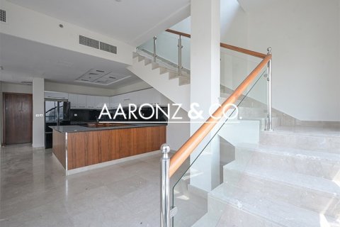 Penthouse à Dubai Marina, Dubai, 5 chambres, 345.5 m², № 78529 - photo 4