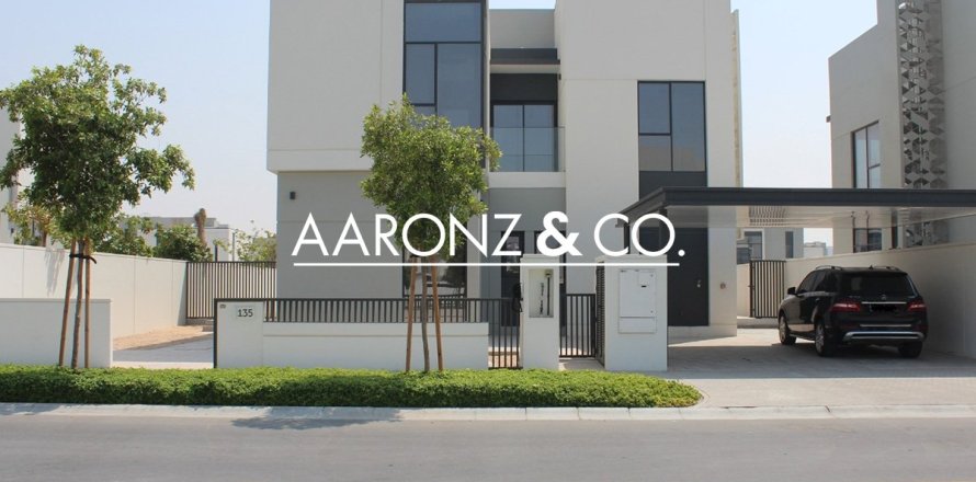Villa à Al Furjan, Dubai, 4 chambres, 376.3 m², № 78531
