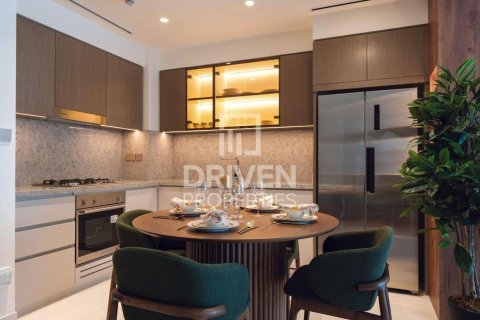Apartment in EMAAR Beachfront, Dubai Harbour, Dubai 2 bedrooms, 130.16 sq.m. № 128106