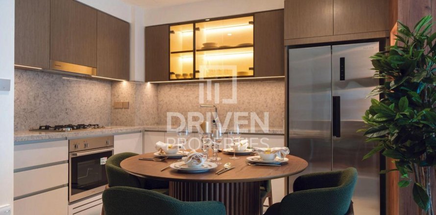 Apartment in EMAAR Beachfront, Dubai Harbour, Dubai 2 bedrooms, 130.16 sq.m. № 128106