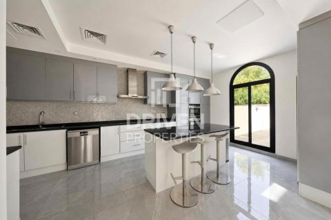 Villa à Al Salam, Mudon, Dubai, 4 chambres, 371.15 m², № 128116 - photo 16