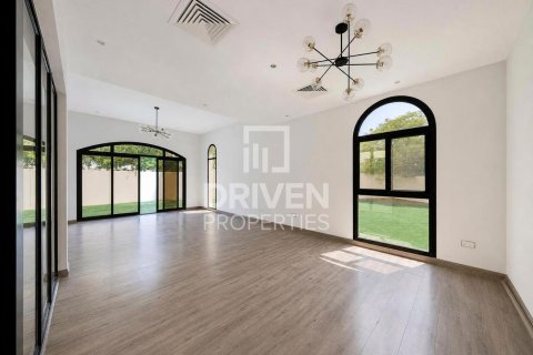 Villa à Al Salam, Mudon, Dubai, 4 chambres, 371.15 m², № 128116 - photo 2