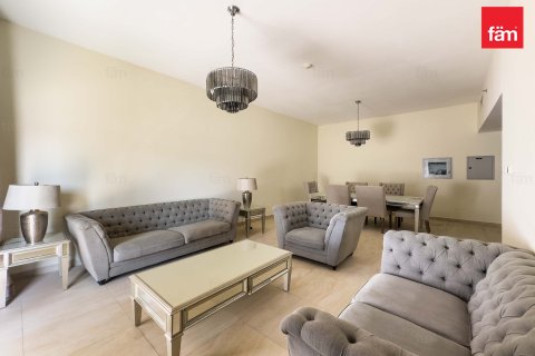 Apartment in Al Furjan, Dubai 2 bedrooms, 195.4 sq.m. № 59015 - photo 3