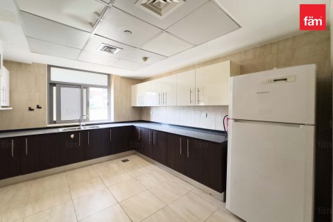 Apartment in Al Furjan, Dubai 2 bedrooms, 195.4 sq.m. № 59015 - photo 7