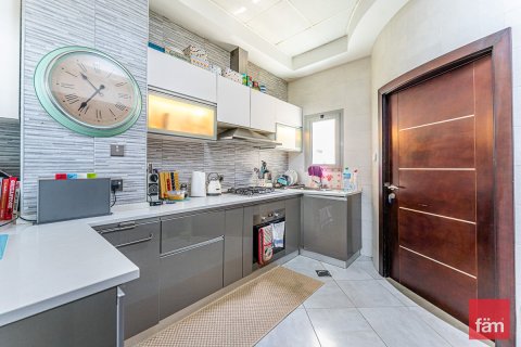Купить виллу в Al Furjan, Дубай: 4 спальни, 225.5м², № 59013 - фото 7