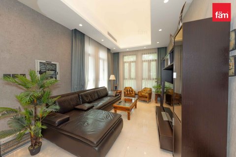 Townhouse in Wadi Al Safa 2, Dubai 5 bedrooms, 206.3 sq.m. № 53109 - photo 27