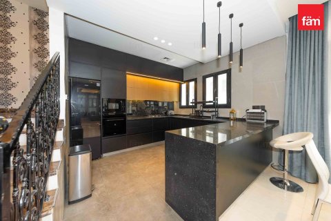 Townhouse in Wadi Al Safa 2, Dubai 5 bedrooms, 206.3 sq.m. № 53109 - photo 20