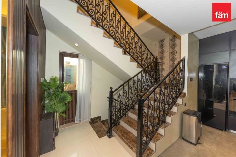 Townhouse in Wadi Al Safa 2, Dubai 5 bedrooms, 206.3 sq.m. № 53109 - photo 14
