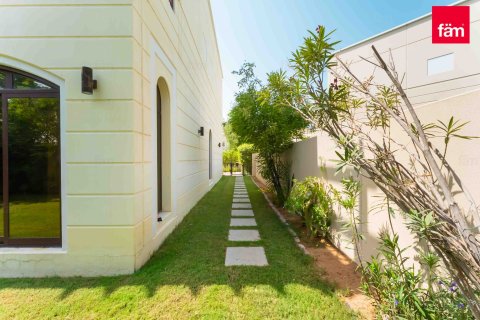 Adosado en Dubai, 4 dormitorios, 388.7 m², № 53110 - foto 7