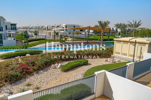 Снять в аренду виллу в Al Manara, Jumeirah Village Triangle, Дубай: 3 спальни, 173.99988676м², № 90726 - фото 20
