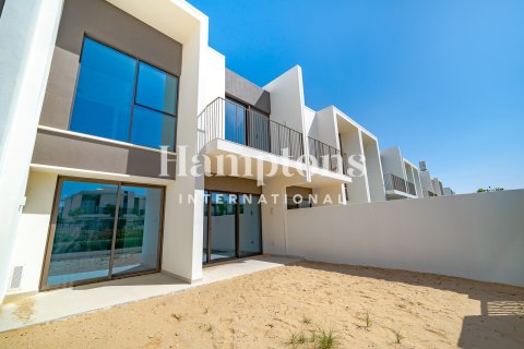 Снять в аренду виллу в Al Manara, Jumeirah Village Triangle, Дубай: 3 спальни, 173.99988676м², № 90726 - фото 10