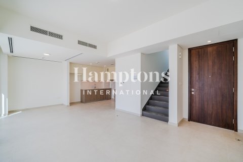 Снять в аренду виллу в Al Manara, Jumeirah Village Triangle, Дубай: 3 спальни, 173.99988676м², № 90726 - фото 2