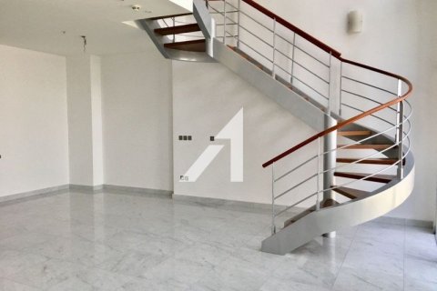 Купить дуплекс в Central Park Tower, DIFC, Дубай: 2 спальни, 151м², № 90724 - фото 15