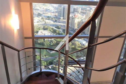 Купить дуплекс в Central Park Tower, DIFC, Дубай: 2 спальни, 151м², № 90724 - фото 18