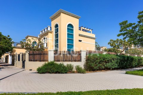 Villa in Jumeirah Park, Dubai 4 bedrooms, 455 sq.m. № 105364 - photo 7
