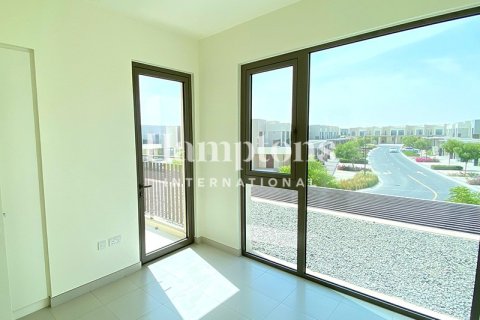 Maison de ville à Dubai South (Dubai World Central), Dubai, 3 chambres, 141.03976042 m², № 63263 - photo 6