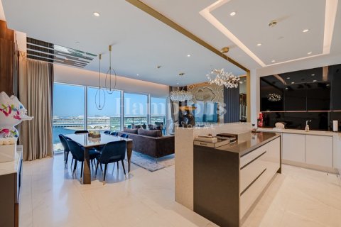 Apartamento en 1 JBR, Jumeirah Beach Residence, Dubai, 3 dormitorios, 241.50970977 m², № 63254 - foto 8