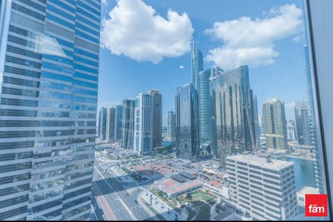 Office in Dubai 193.9 sq.m. № 47887 - photo 4