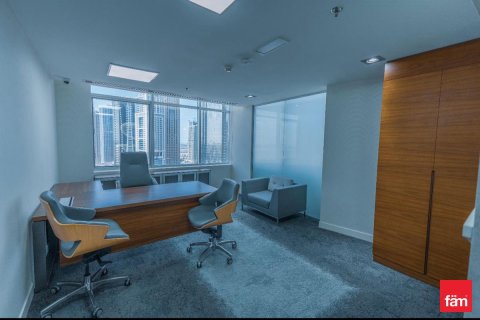 Office in Dubai 193.9 sq.m. № 47887 - photo 1